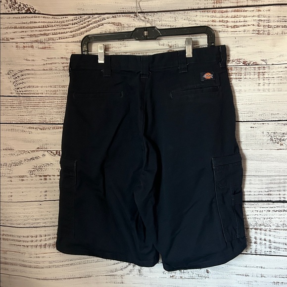 Dickies Men's Dark blue Cargo Shorts size 34 - Picture 2 of 2